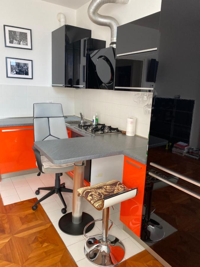 Navigli Apartamento Milão Exterior foto